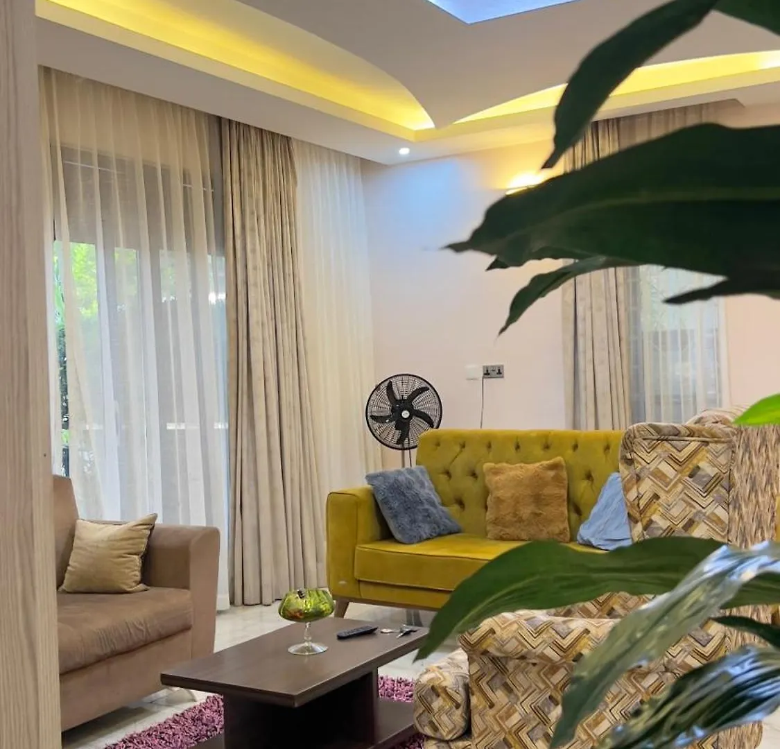 Silver Homes Empiror كامبالا 0*,  أوغندا